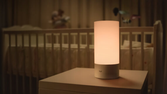 Yeelight_Bedside_Lamp_01